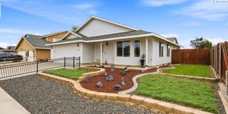 8303 Wrigley Dr, Pasco, WA 99301