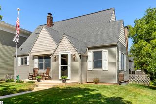 605 Forest Ave, Frankfort, MI 49635