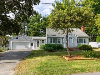 4 Elaine Street, Hampton, NH 03842