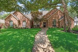1310 Austin Thomas Dr, Keller, TX 76248
