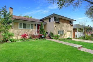 262-55 Grand Central Parkway, Flushing, NY 11362