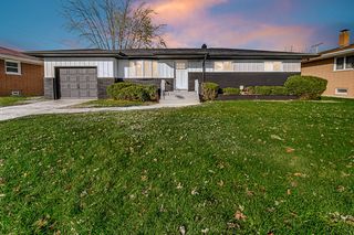 220 E  52nd Ave, Gary, IN 46410