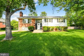 9213 Peabody St, Manassas, VA 20110