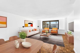 531 Main St #904, New York, NY 10044