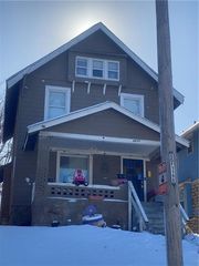 3217 E  32nd St, Kansas City, MO 64128