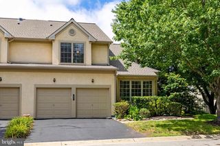 481 Red Oak Dr #48-1, Elkins Park, PA 19027