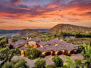 18760 Heritage Dr, Poway, CA 92064