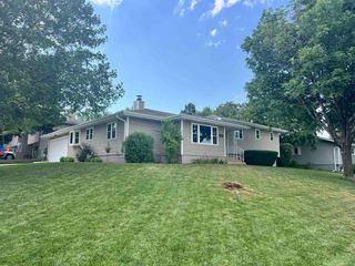 1401 N  14th St, Norfolk, NE 68701