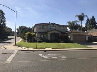 808 Boyd Dr, Oakdale, CA 95361