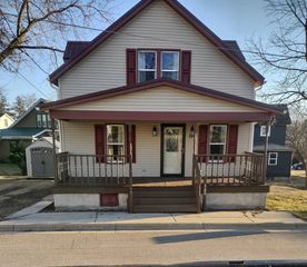 120 E  High St, Shullsburg, WI 53586