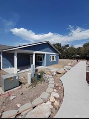 319 W  D St, Tehachapi, CA 93561