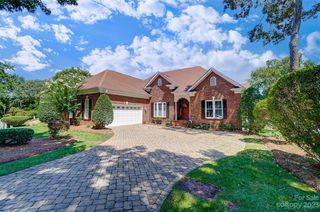 21038 Decora Dr, Cornelius, NC 28031