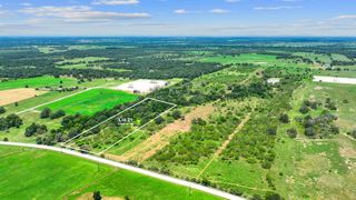 21 County Road 402, Flatonia, TX 78941