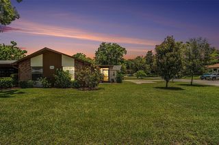 2270 Spruce Ln #B, Palm Harbor, FL 34684