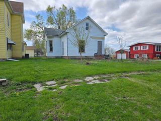 404 W  Johnston St, What Cheer, IA 50268