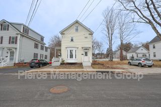 18 Maple St #B, Dover, NH 03820