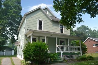 16 Prospect St, Corfu, NY 14036