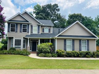 48 Cardinal Creek Dr, Greenville, SC 29607