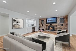 2080 Del Rio Ln, Reno, NV 89509