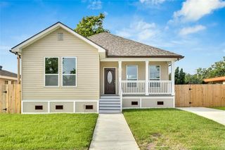 11214 Will Stutley Dr, New Orleans, LA 70128