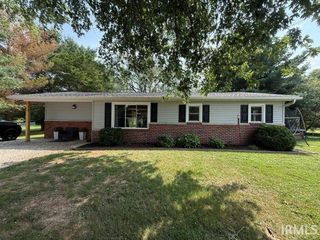 1627 S  Meridian Rd, Mitchell, IN 47446