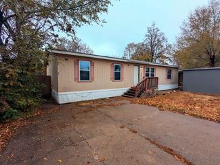 2900 Grand Ave #144, Kearney, NE 68847