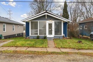 205 Center St, Fenton, MI 48430