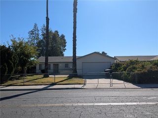 790 E  7th St, San Jacinto, CA 92583