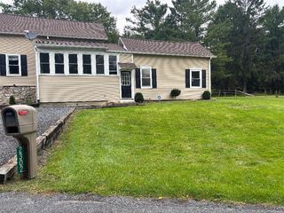 2302 Benders Dr, Bath, PA 18014