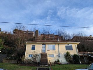 311 Perry Ave N, Pt Orchard, WA 98366