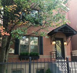 2707 N Southport Ave, Chicago, IL 60614