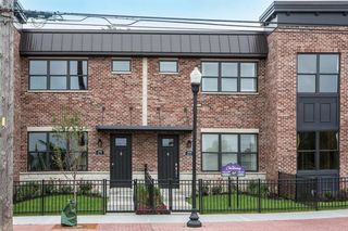 384 Indiana Ave, Crown Point, IN 46307