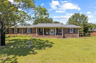 101 Crestview Rd, Easley, SC 29642
