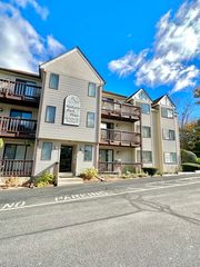 10 Hulbert Rd #18, Worcester, MA 01603