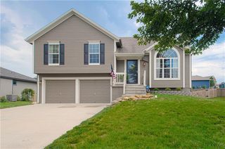 19337 W  210th St, Spring Hill, KS 66083