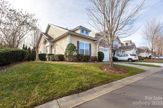 320 Park View Dr, Belmont, NC 28012