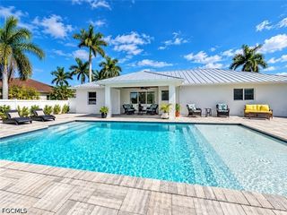 216 NW 31st Pl, Cape Coral, FL 33993