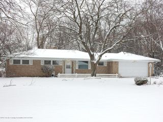 1629 Pepper Hill Dr, Lansing, MI 48917