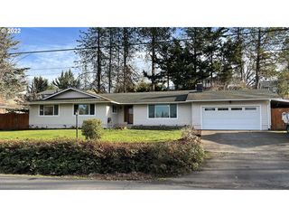 339 Pioneer Way, Winchester, OR 97495