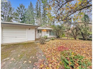 57205 Gladewood Rd, Coquille, OR 97423