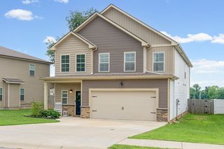 681 Elm St, Clarksville, TN 37040