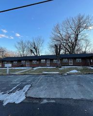 400 W  North St, Warrensburg, MO 64093