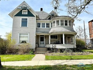 106 S  Main St, Hicksville, OH 43526