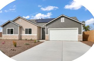 2325 Wagon Wheel Ave, Tulare, CA 93274