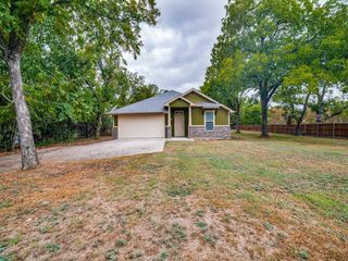 523 N  Bois D Arc St, Forney, TX 75126