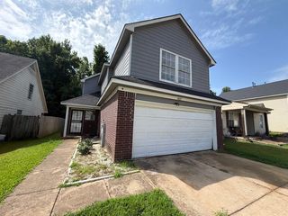 4827 Royal Run Dr, Memphis, TN 38128