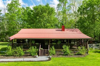 135 Grindstaff Hollow Rd, Elizabethton, TN 37643