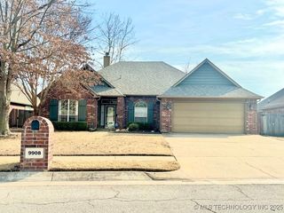 9908 E  119th St S, Bixby, OK 74008