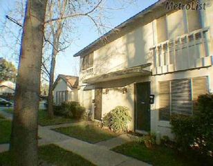 8848 La Riviera Dr, Sacramento, CA 95826