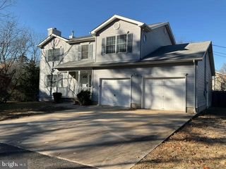 128 Dearborn Ave, Browns Mills, NJ 08015